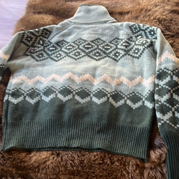 Green Patterned Sweater - Picture 2 of 4